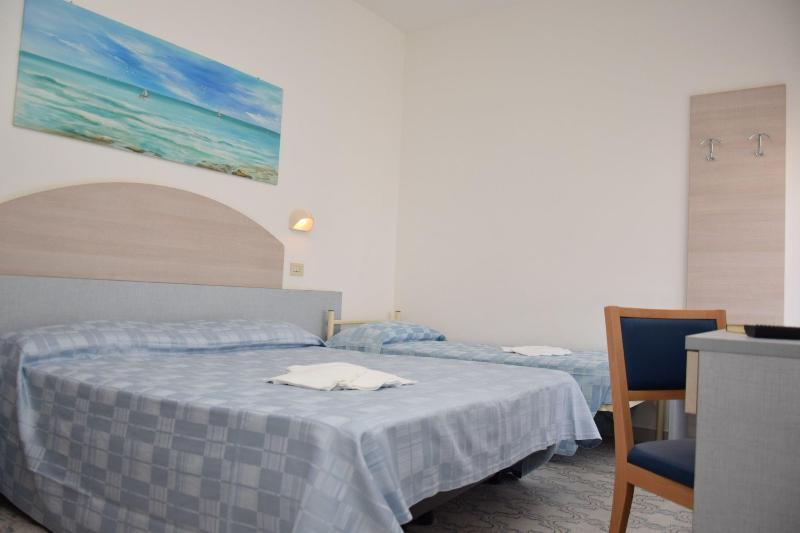 Hotel Petite Fleur Alba Adriatica Exteriér fotografie