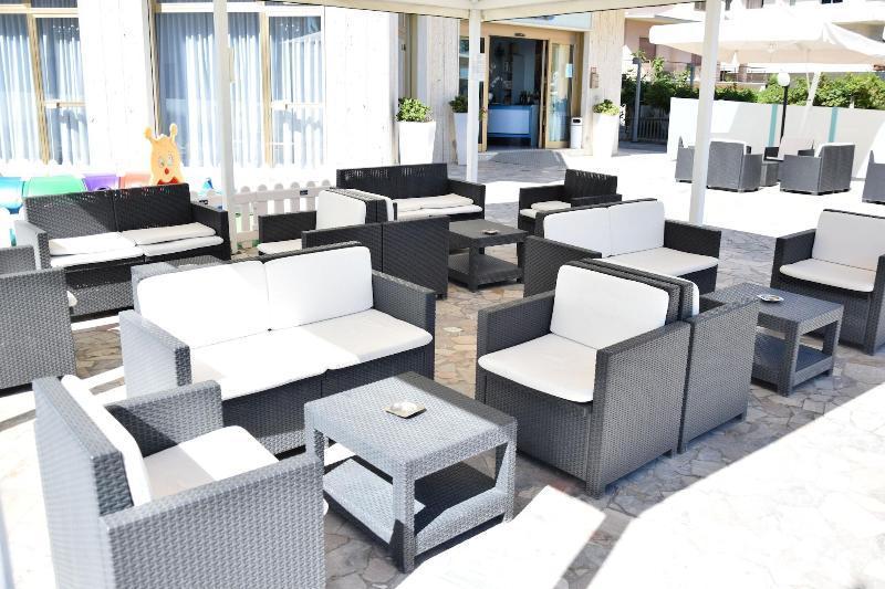 Hotel Petite Fleur Alba Adriatica Exteriér fotografie