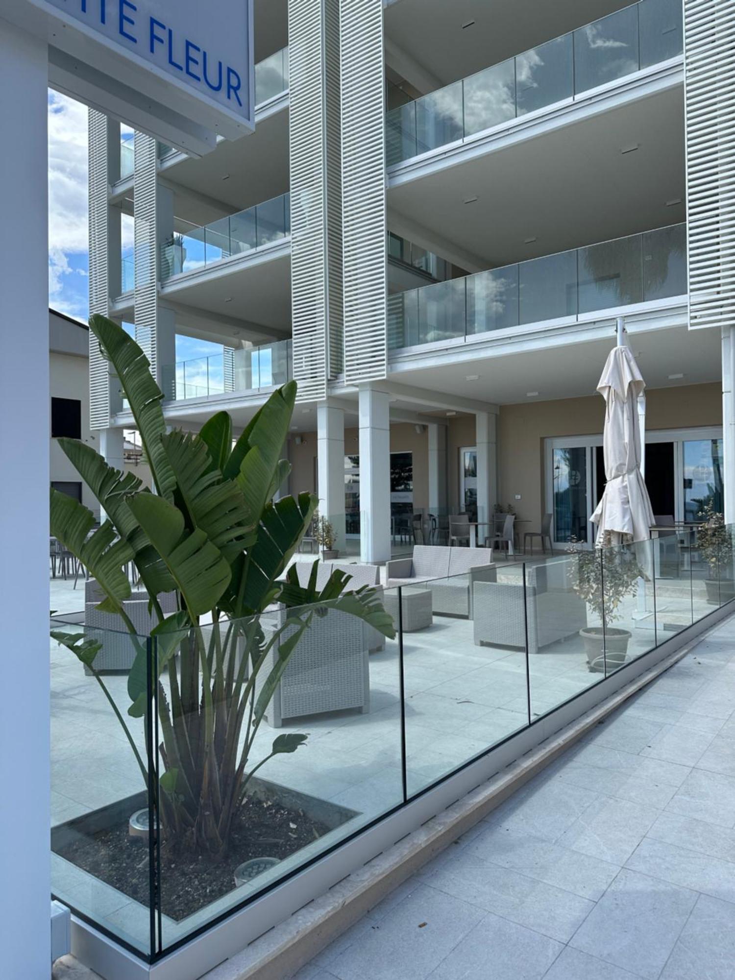 Hotel Petite Fleur Alba Adriatica Exteriér fotografie