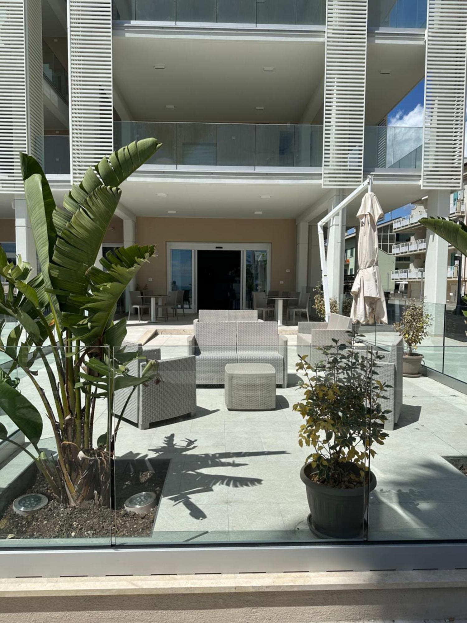 Hotel Petite Fleur Alba Adriatica Exteriér fotografie