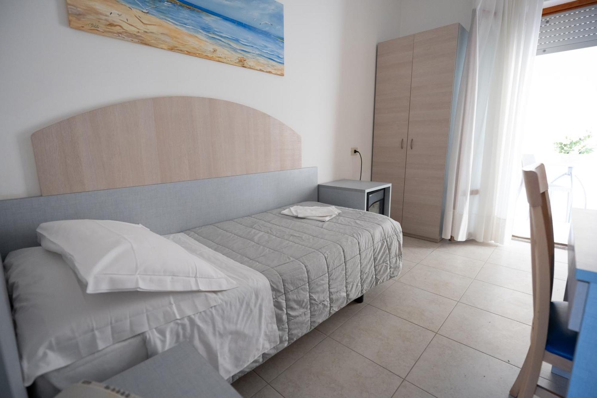 Hotel Petite Fleur Alba Adriatica Exteriér fotografie