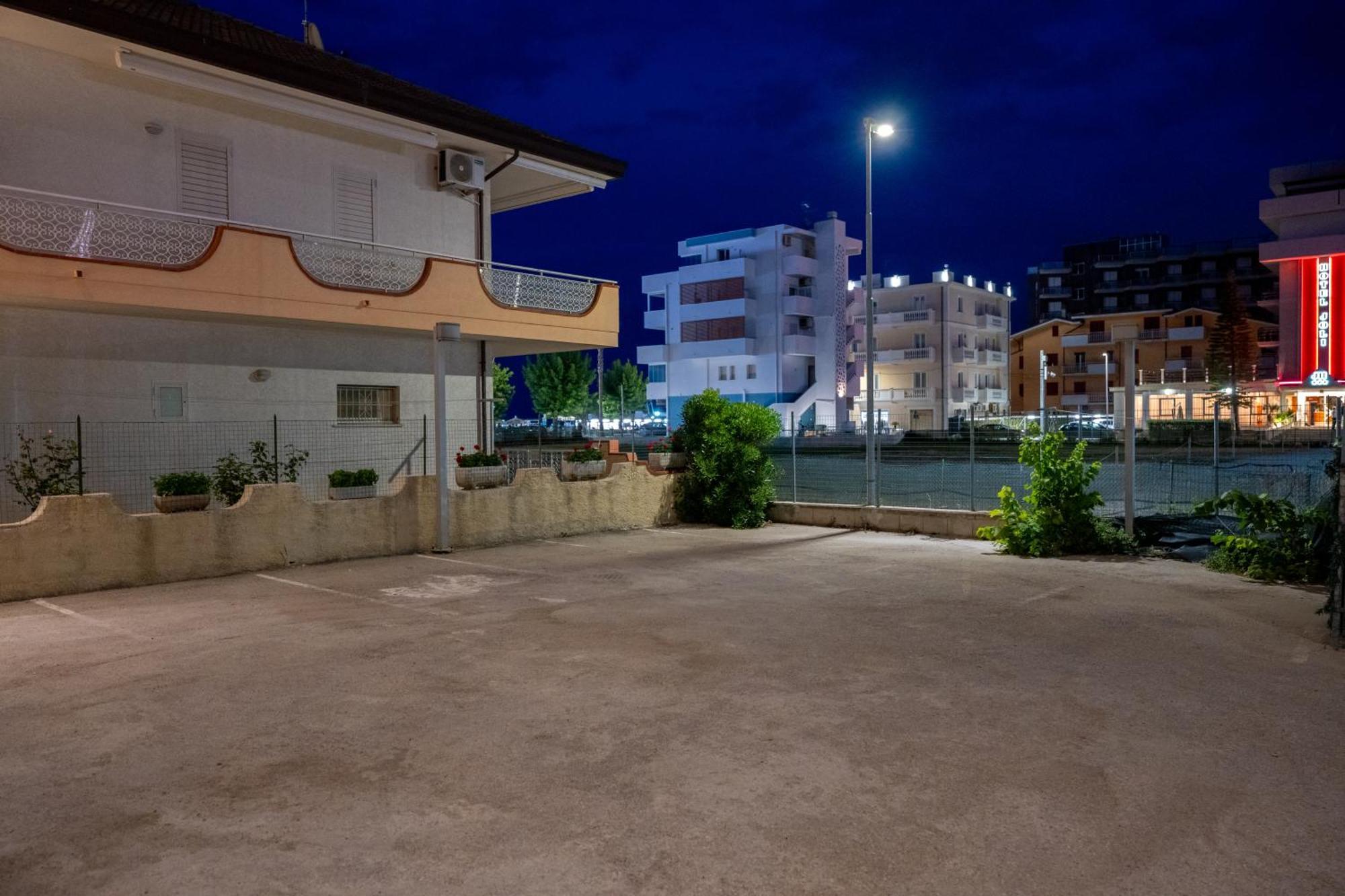 Hotel Petite Fleur Alba Adriatica Exteriér fotografie